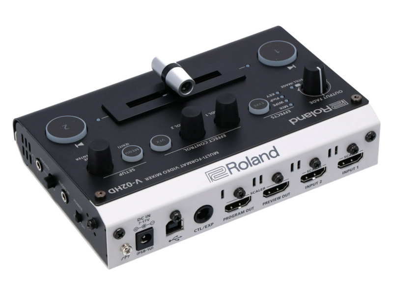 Roland V-02HD | Video střižny - 03